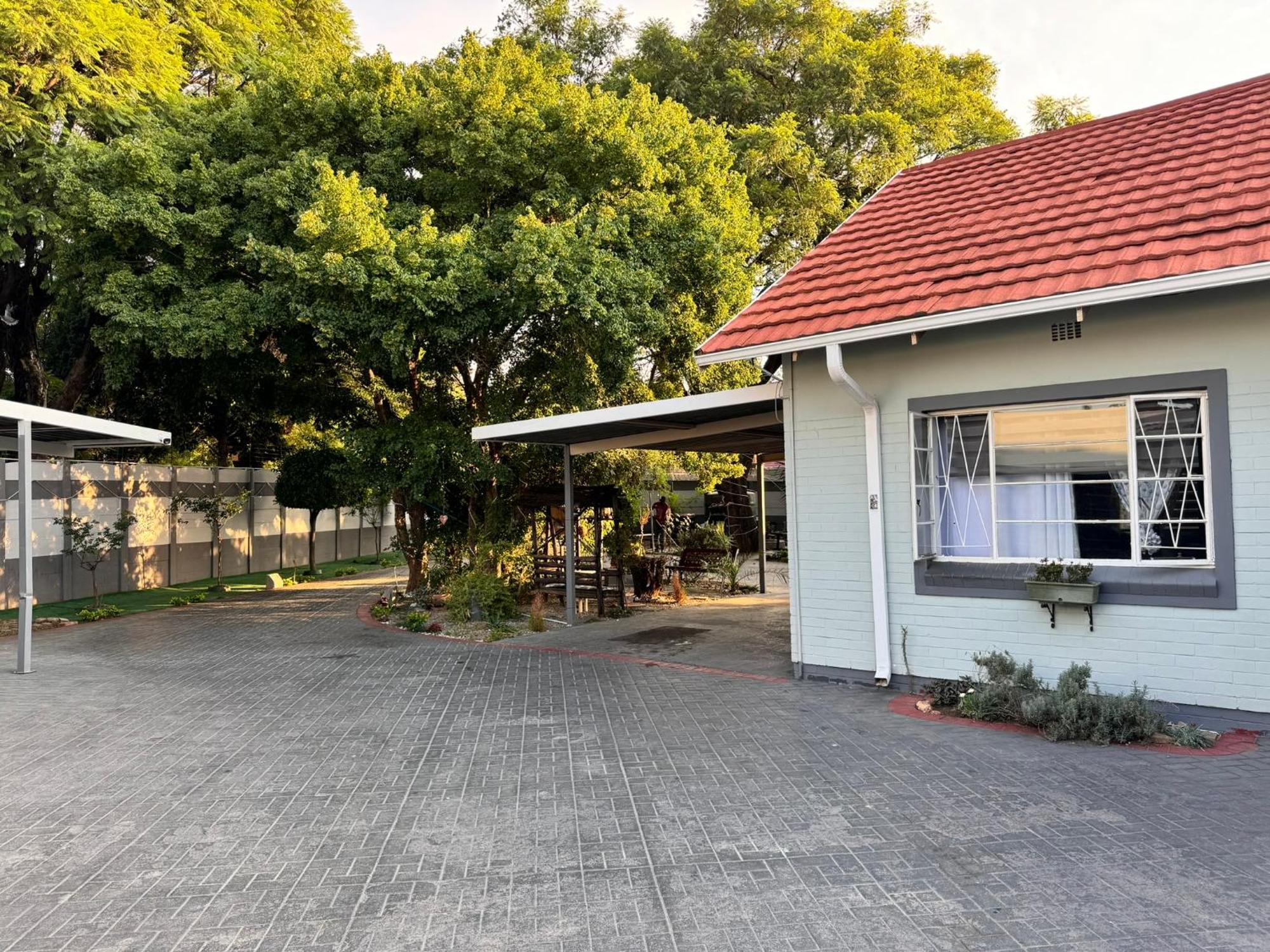 Blue Lantern Bed And Breakfast Kempton Park Extérieur photo